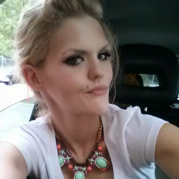 Meet your Posher, Tosha - Picture 1 of 1